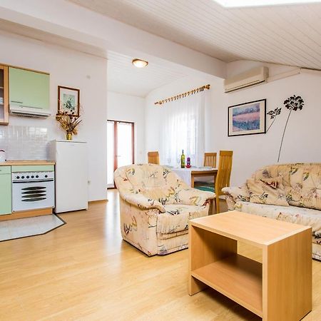 Guest House Lavanda 4 Нівице Екстер'єр фото