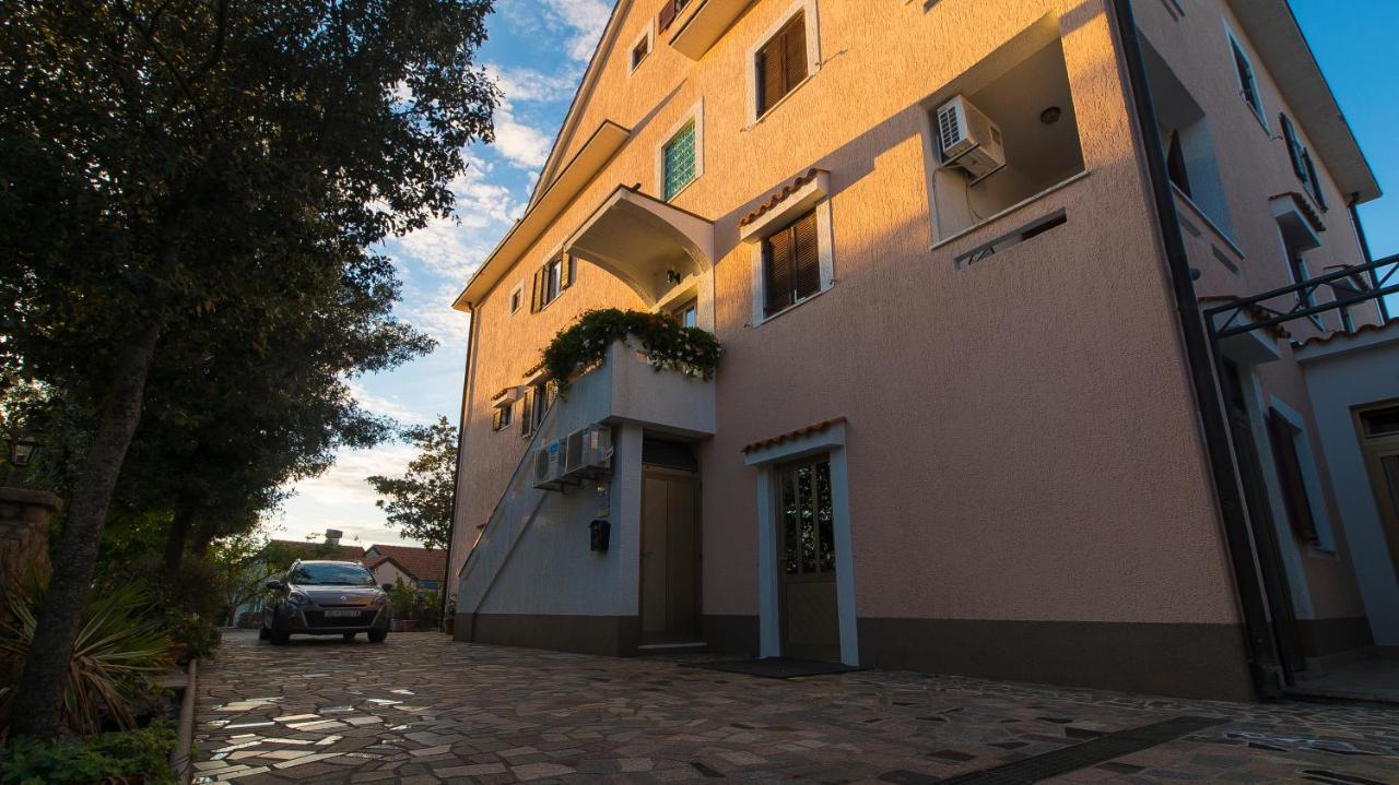 Guest House Lavanda 4 Нівице Екстер'єр фото