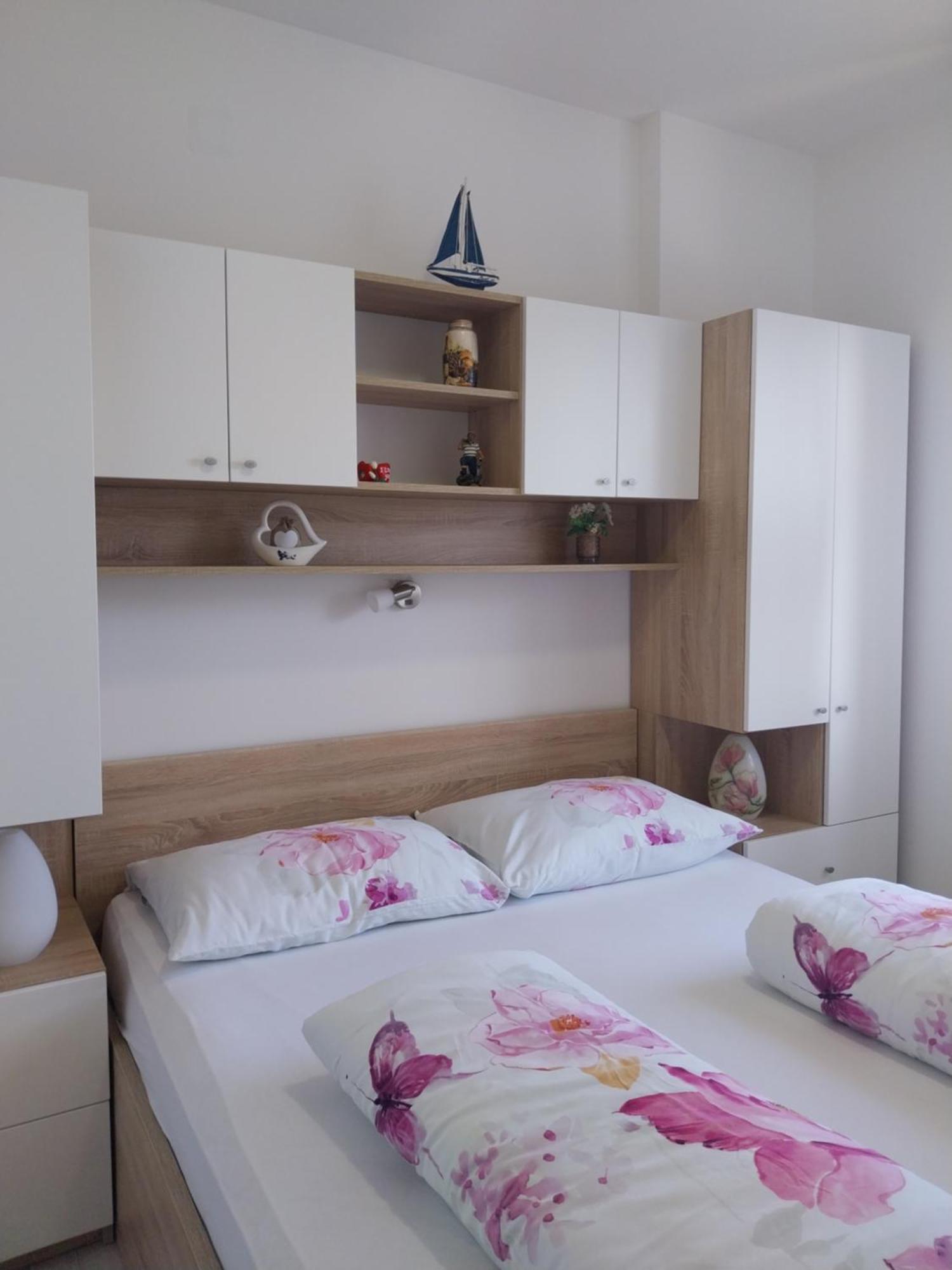 Guest House Lavanda 4 Нівице Екстер'єр фото